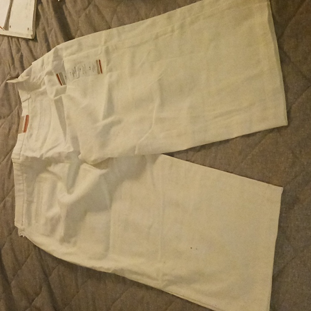 Stretch capris - Picture 2 of 3
